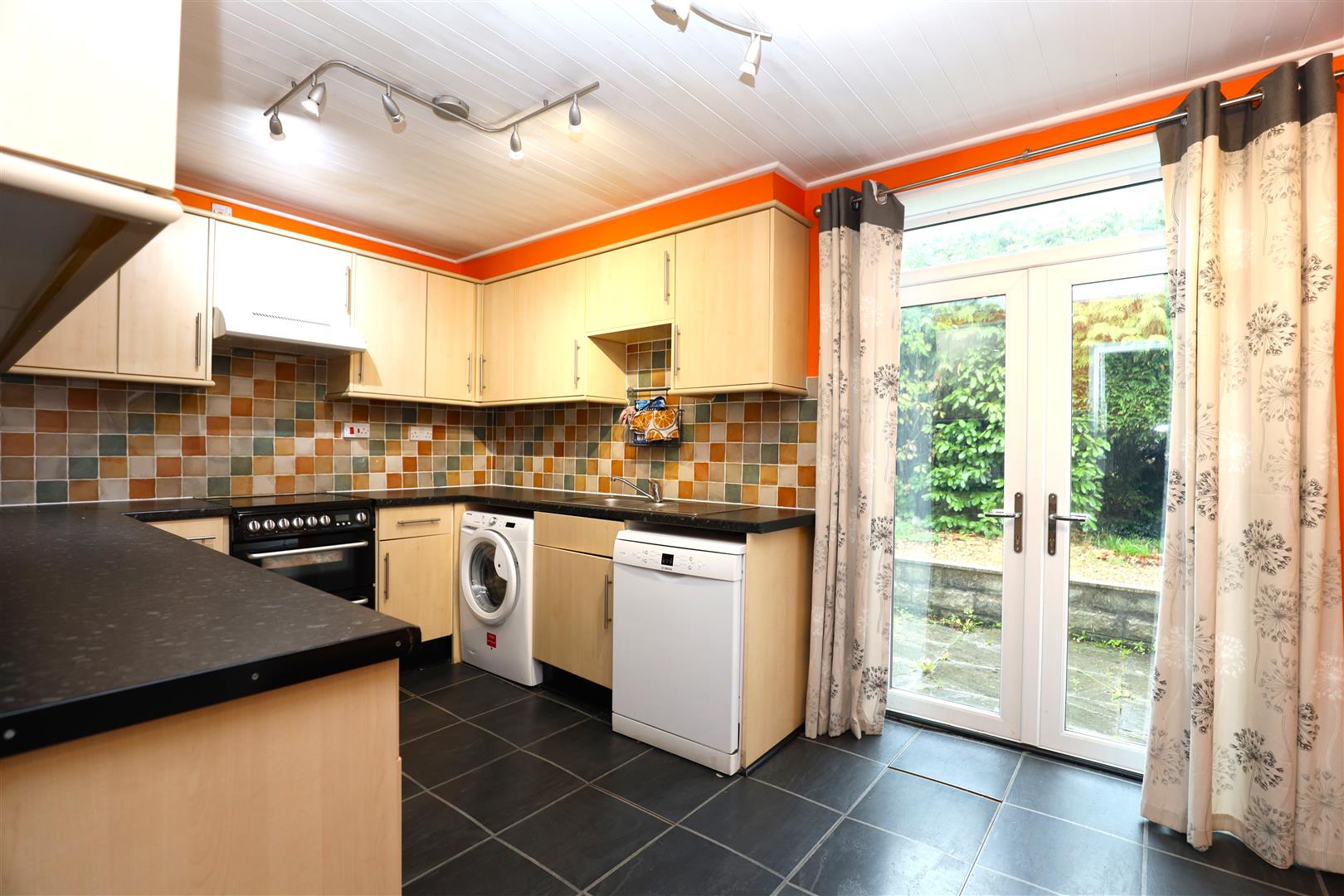 19 Cantref Road, Abergavenny, Mons. NP7 7DL